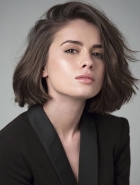 Giulia Charm/Vivir sin Permiso